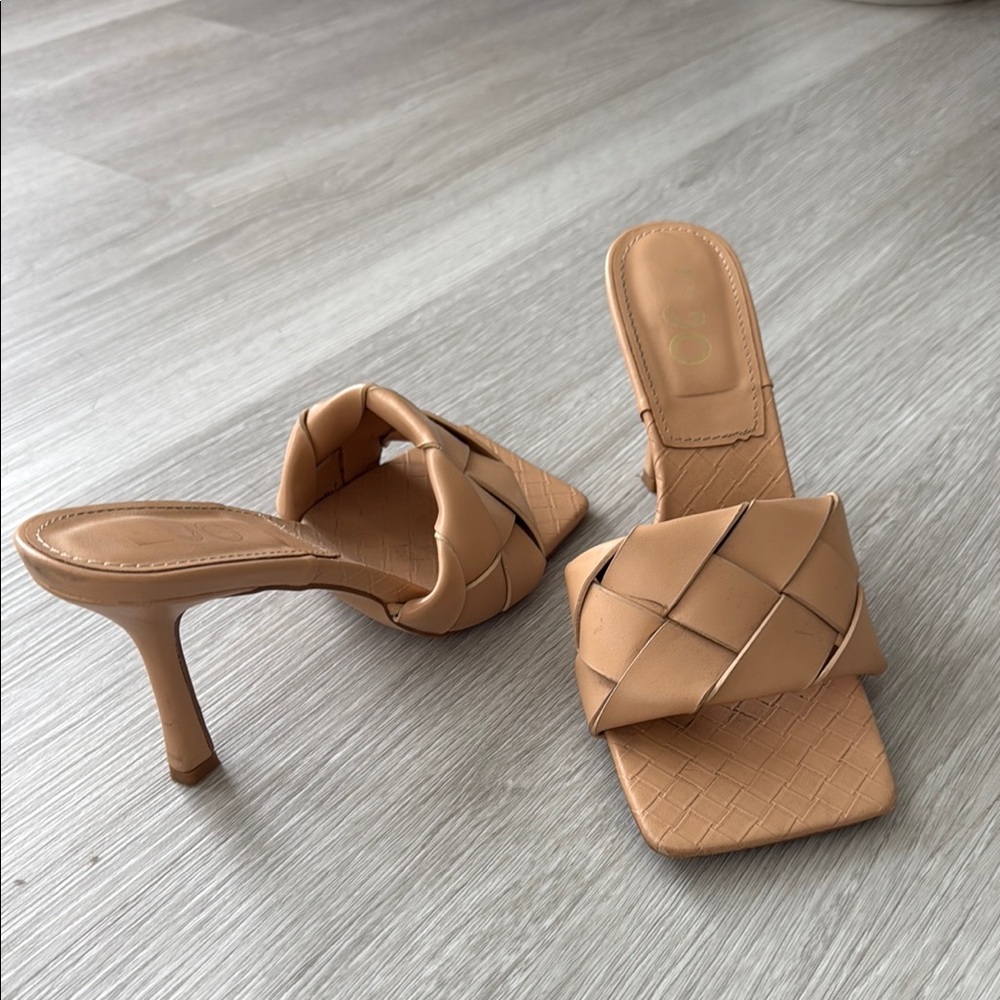 Elegant Tan Women's Heels